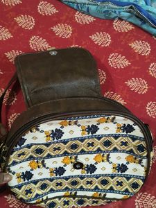 Unique Print Crossbody Bag