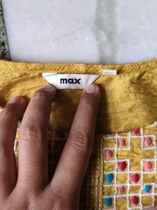 Embroidered Yellow Kurta