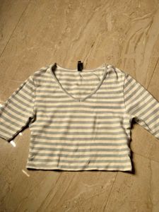 Striped Cropped V-Neck Top