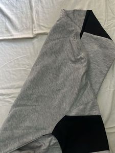 Tommy Hilfiger Colorblock Crewneck Sweatshirt