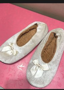 Cozy Bow Detail Slippers