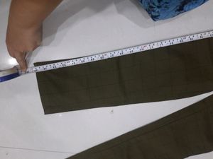 Men's Olive Green Checkered Slim-Fit Chinos New