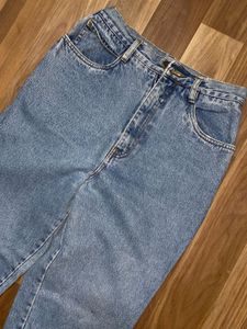 Light Wash High-Waisted Mom Jeans