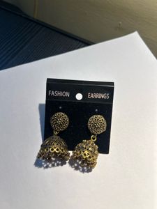 Stylish Jhumka Earrings
