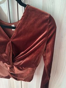 velvet crop top