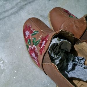 Ajio Brown Embroidered Boots