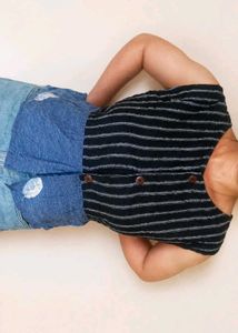 Stylish Striped Sleeveless Kurta