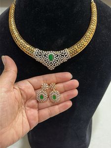 Brand new Gold and Emerald Necklace Set