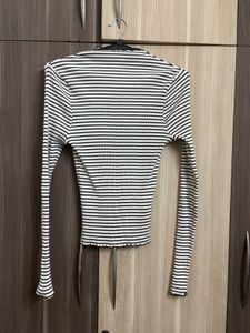 39 H&amp;M STRIPPED LONG SLEEVES
