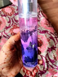 Layer'r Wottagirl Amber Kiss Body Mist