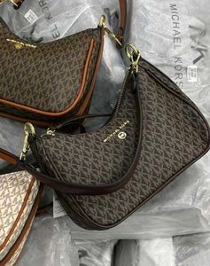 MICHAEL KORS  SHOULDER &amp; SIDE SLING BAG