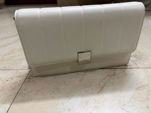 Chic White Chain Crossbody Bag