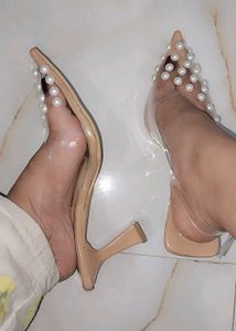 Nude dessy heels 👠🤌