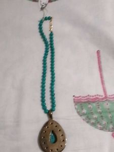 Turquoise Beaded Necklace &amp; Earring Set