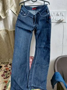 Revolta Dark Wash Flared Jeans