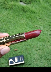Myglamm Karan Johar Pout Lipstick
