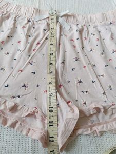 Cute Floral Print Shorts