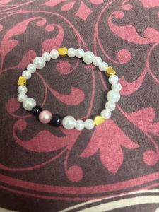 Chic Pearl & Gold Heart Bracelet