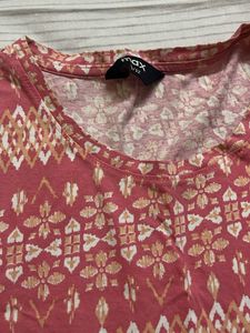 Stylish Printed V-Neck T-Shirt