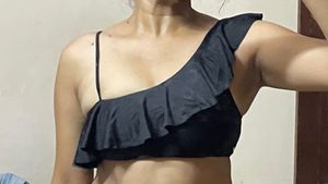 h&m Black One-Shoulder Ruffle Bikini Top