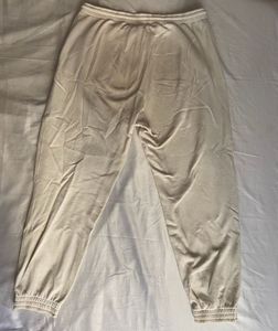 H&amp;M White Joggers 🪽