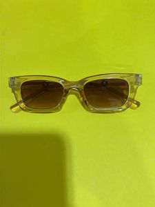 Vintage-Style Thick Retro Shades