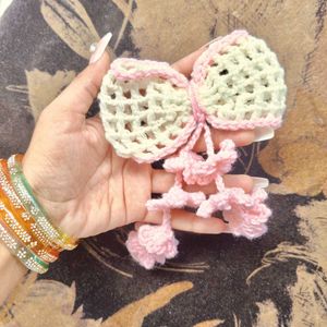 Crocheted Bow Hair Clip