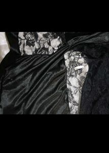 Elegant Black Lace Night Robe
