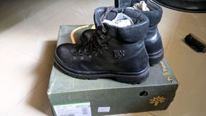Woodland Softy Boots with Care Kit