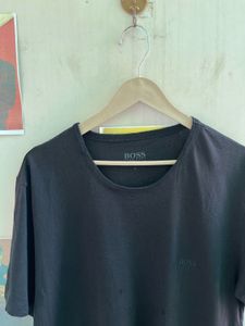 Hugo Boss basic black tee (T553)