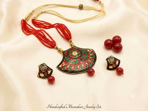 Elegant Meenakari Necklace &amp; Earring Set
