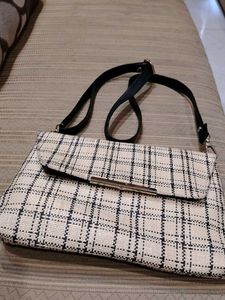 Chic Woven Plaid Clutch Bag