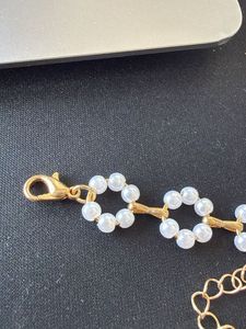 Unused Chic Pearl Flower Necklace