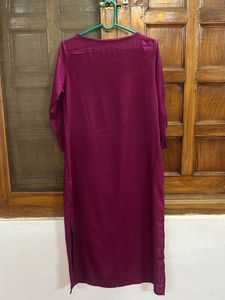 Embroidered Magenta Kurta