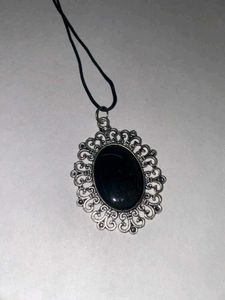 Gothic Oval Pendant Choker