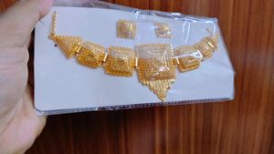 Golden Jewellery Set