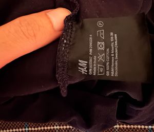 H&amp;M Navy Blue Crew Neck T-Shirt
