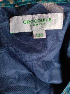 Crocodile top