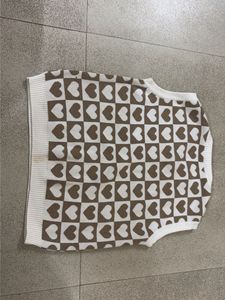 Heart Print Knit Vest