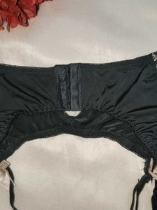 Elegant Black Lace Garter Belt