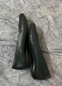 INDIGO CABIN SHOES