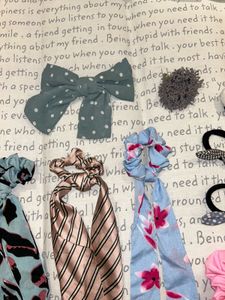 Assorted Combo Of 12 Hair Accessories