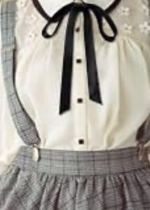 Chic Black &amp; White Bow Tie Accessory