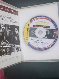 Do Ankhen Barah Haath - Platinum Series