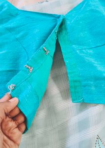 Elegant Teal Saree with Matching Blouse