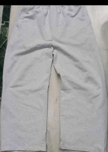 baggy grey pant