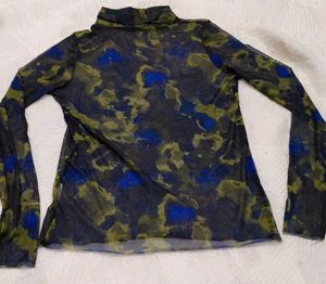 Mesh Print Mock Neck Top
