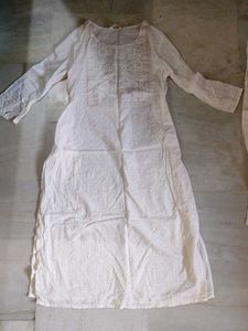 Classic Off White Chikankari Kurta Set