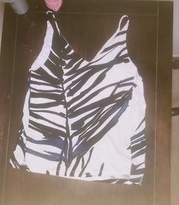 H&amp;M v-neck top