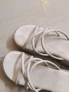 Chic White Strappy Platform Sandals